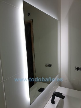 Espejo de baño retroiluminado luz LED Deep Stock