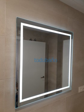 Espejo de baño con luz LED Frame