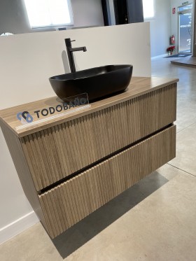 Imagen real del mueble en nogal